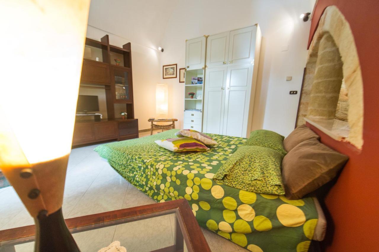 B&B Fiore Di Mare Полиньяно-а-Маре Номер фото